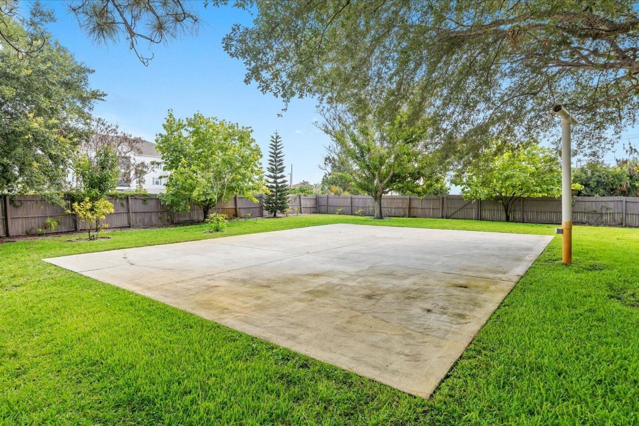 1799 SE Blockton Avenue, Port Saint Lucie, FL 34952 Photo