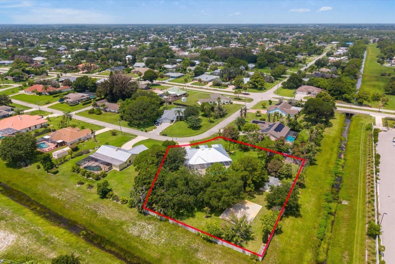 1799 SE Blockton Avenue, Port Saint Lucie, FL 34952 Photo