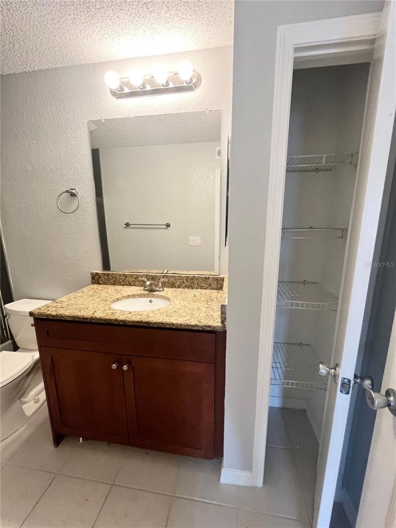 10200 Gandy Boulevard N, Unit 813, Saint Petersburg, FL 33702 Photo
