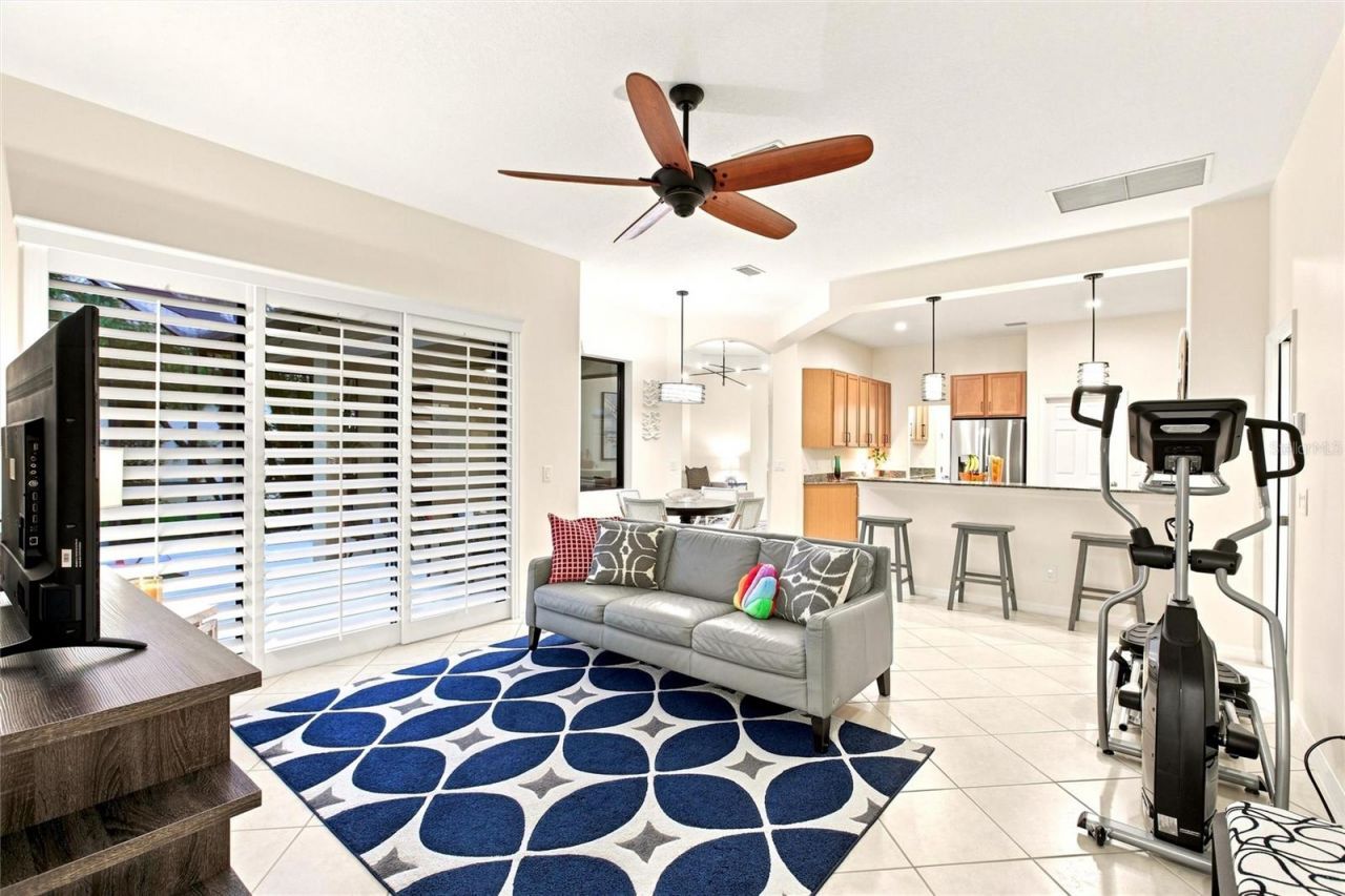 8059 36th Street Circle E, Sarasota, FL 34243 Photo