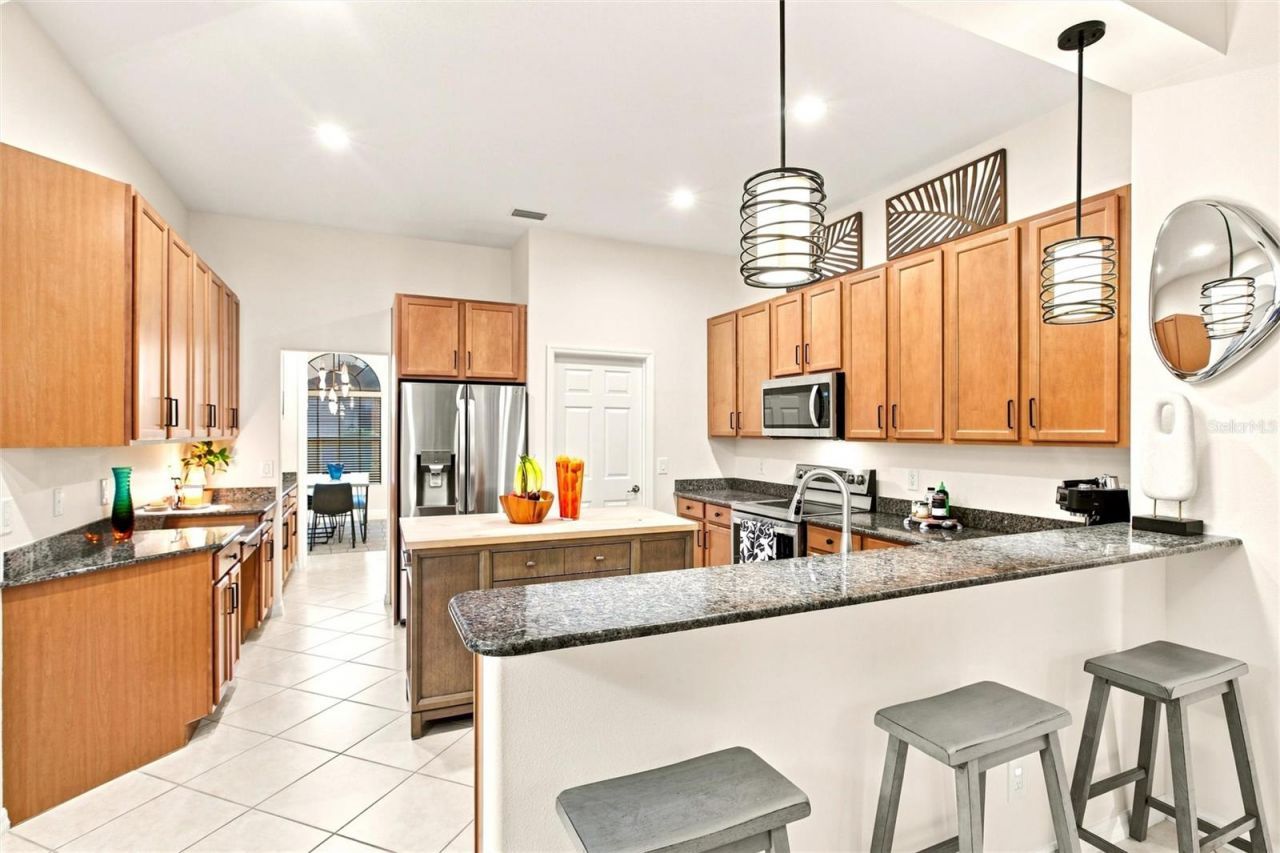 8059 36th Street Circle E, Sarasota, FL 34243 Photo