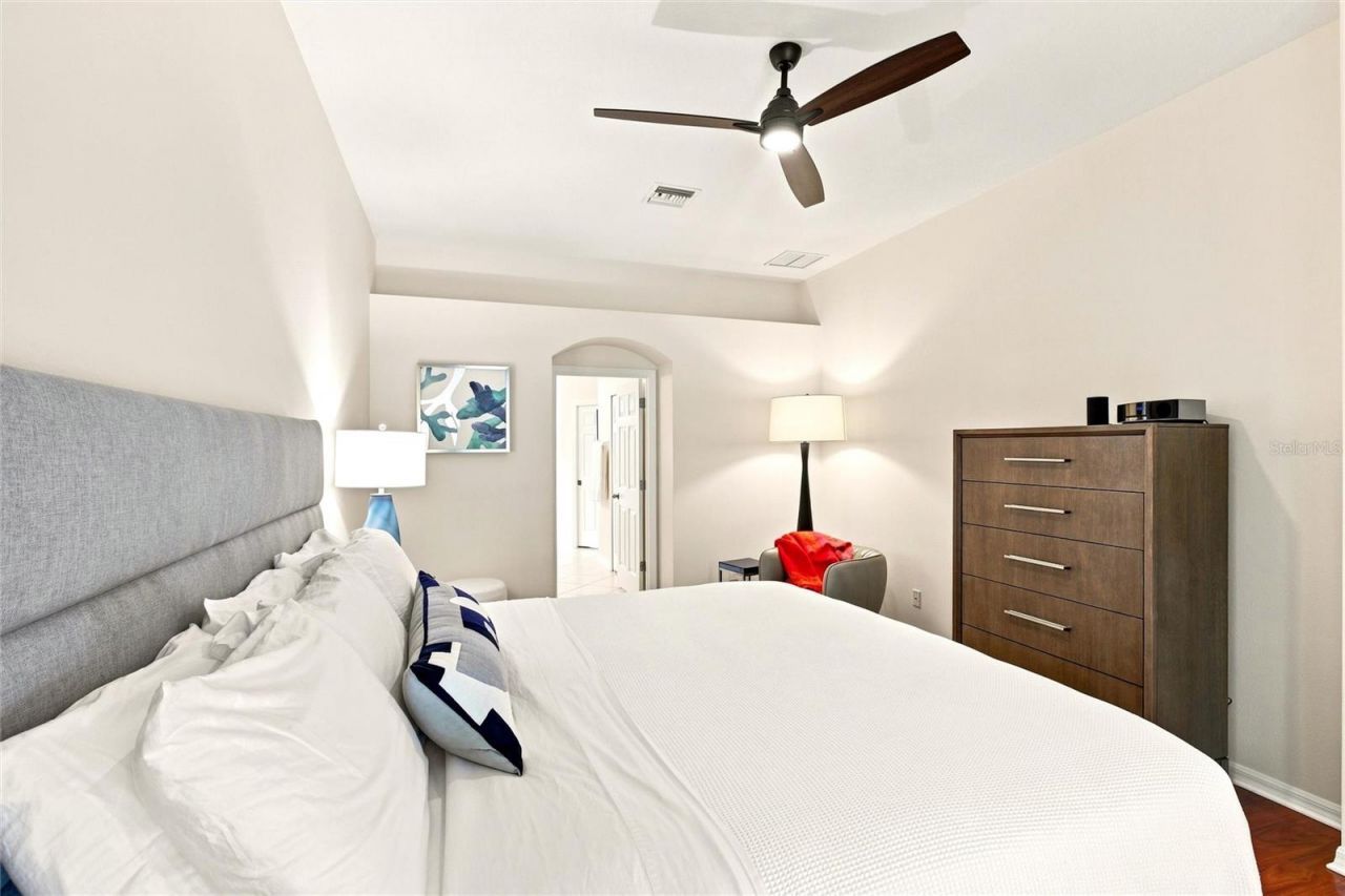 8059 36th Street Circle E, Sarasota, FL 34243 Photo
