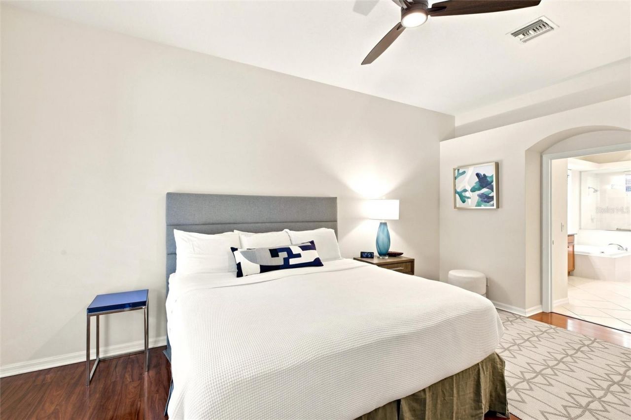 8059 36th Street Circle E, Sarasota, FL 34243 Photo
