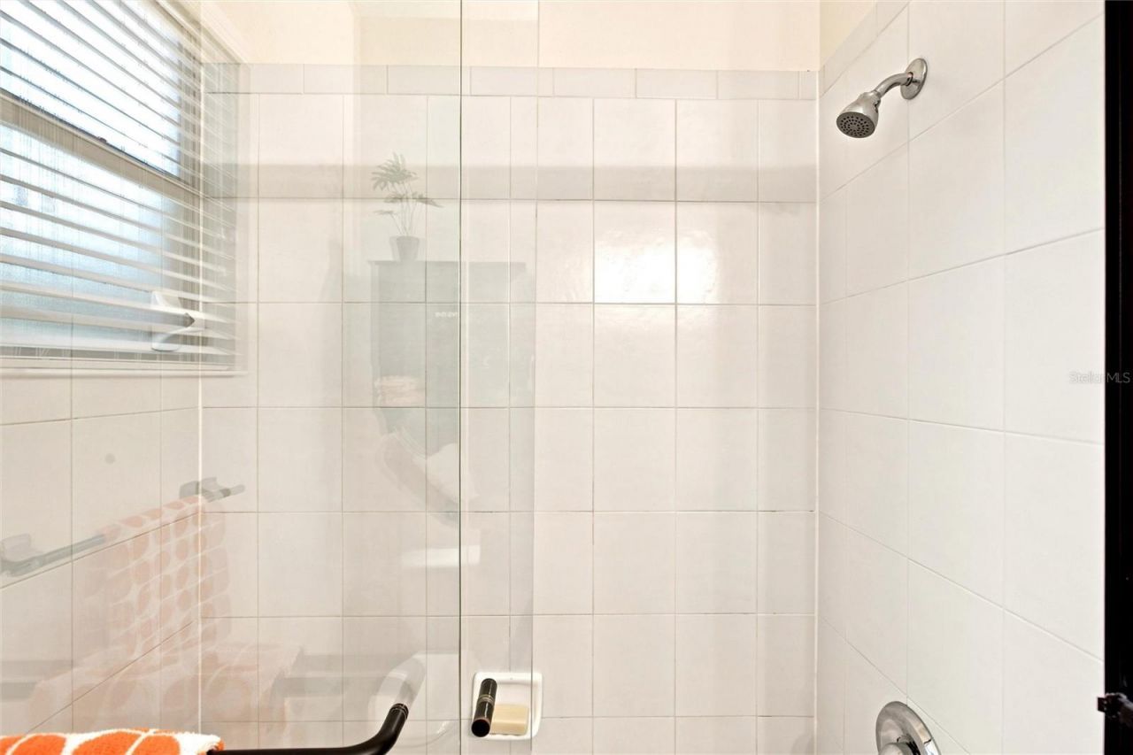 8059 36th Street Circle E, Sarasota, FL 34243 Photo