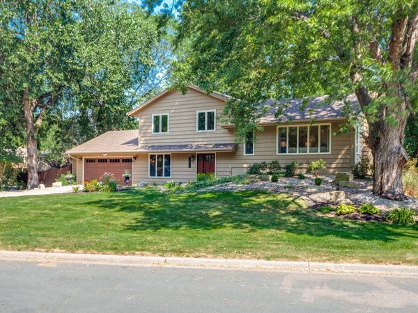 1395 Farmdale Road, Mendota Heights, MN 55118
