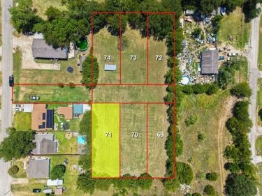 71 Sarah Lane , Dallas, TX 75253