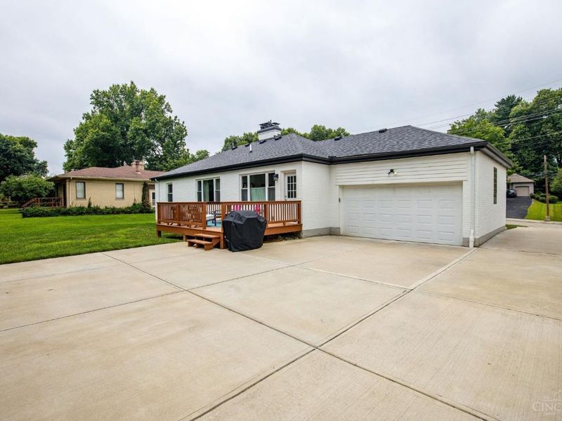 1794 Linneman Road, Green Township, OH 45238 Photo 32