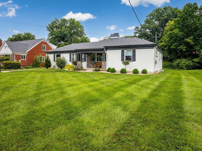 1794 Linneman Road, Green Township, OH 45238 Photo 4