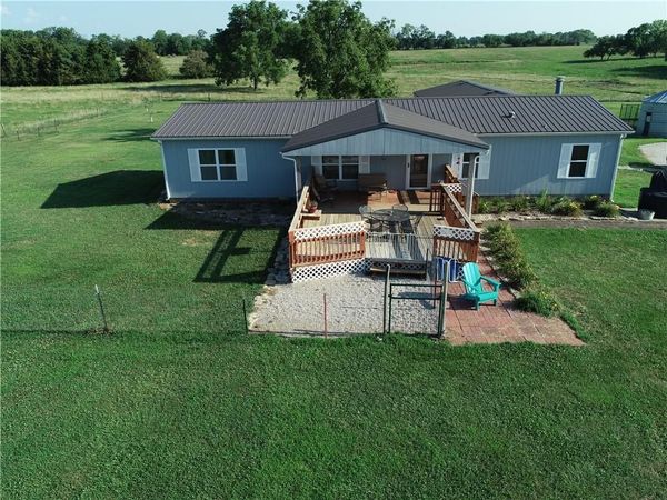 29231 W 375th Street, Osawatomie, KS 66064