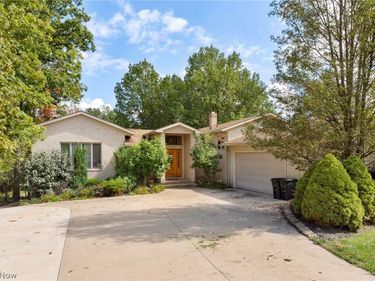 9445 Barr Road, Brecksville, OH 44141