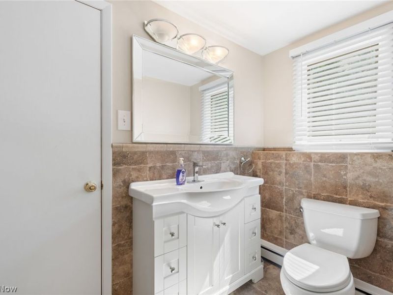 9445 Barr Road, Brecksville, OH 44141 Photo 12