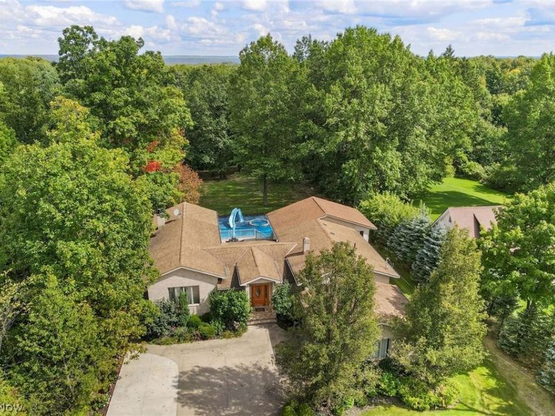 9445 Barr Road, Brecksville, OH 44141 Photo 35