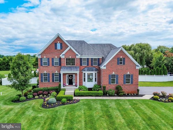 5 MANCHESTER CT, COLUMBUS, NJ 08022