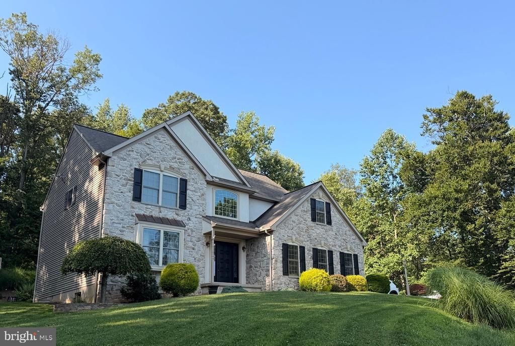 67 MOUNTAIN SPRING ROAD , STEVENS, PA 17578