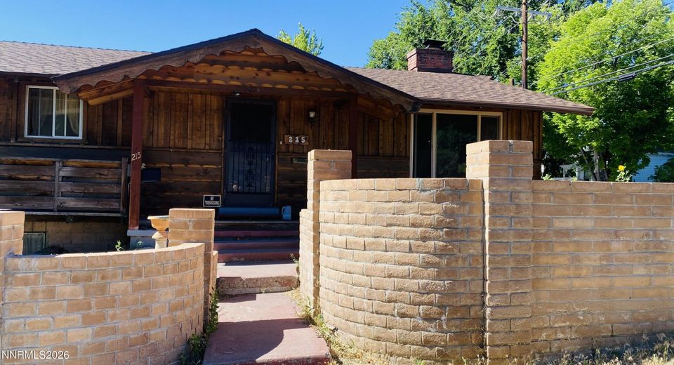 215 Fleischmann Way, Carson City, NV 89703 Photo