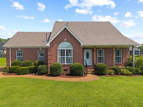 7010 Buffalo Drive, La Vergne, TN 37086