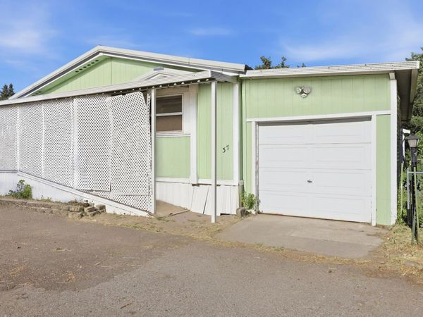 4112 E Center Rd, Mead, WA 99021