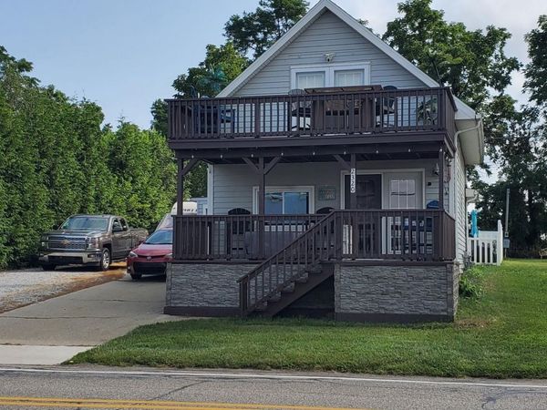 2320 W Orland Road, Angola, IN 46703