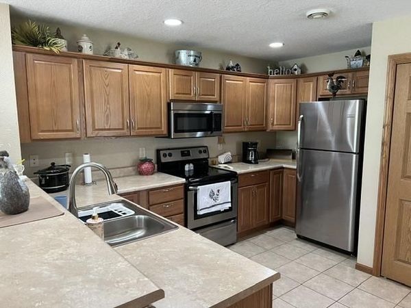 2012 Minnetonka Drive, Cedar Falls, IA 50613
