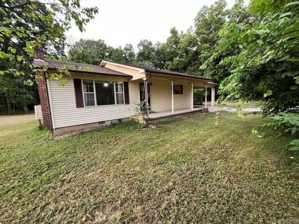 75 Moore Avenue , Batesville, AR 72501