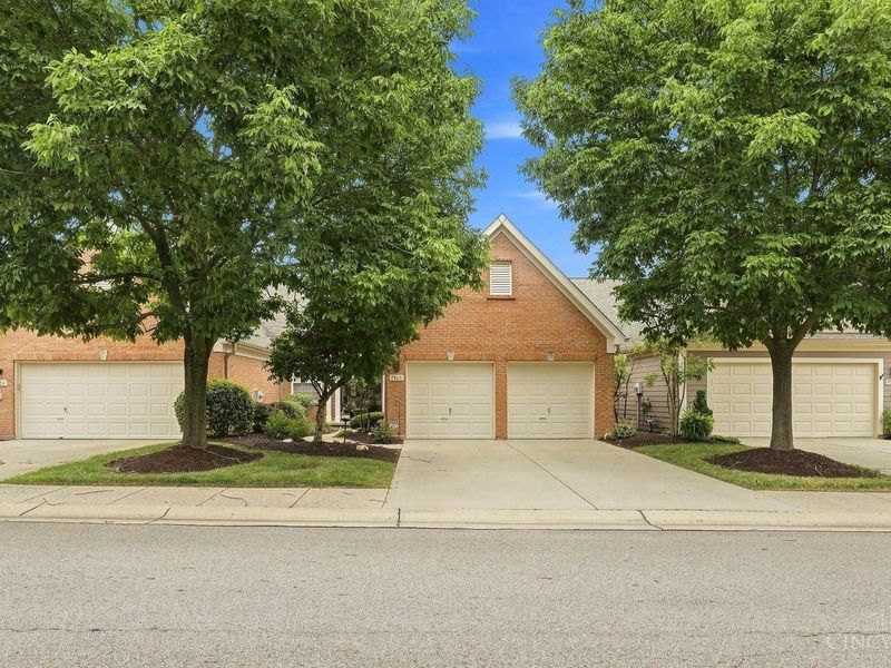 7134 White Oak Court, Mason, OH 45040 Photo 1