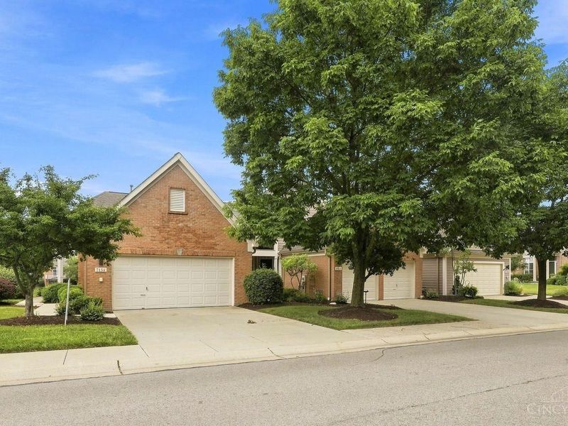7134 White Oak Court, Mason, OH 45040 Photo 2