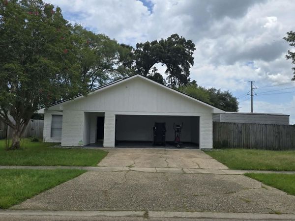 15110 Jester Ave, Baton Rouge, LA 70816