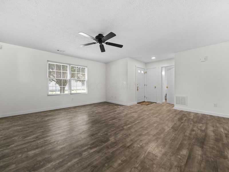 1514 Sargas Street, Columbus, OH 43240 Photo 10
