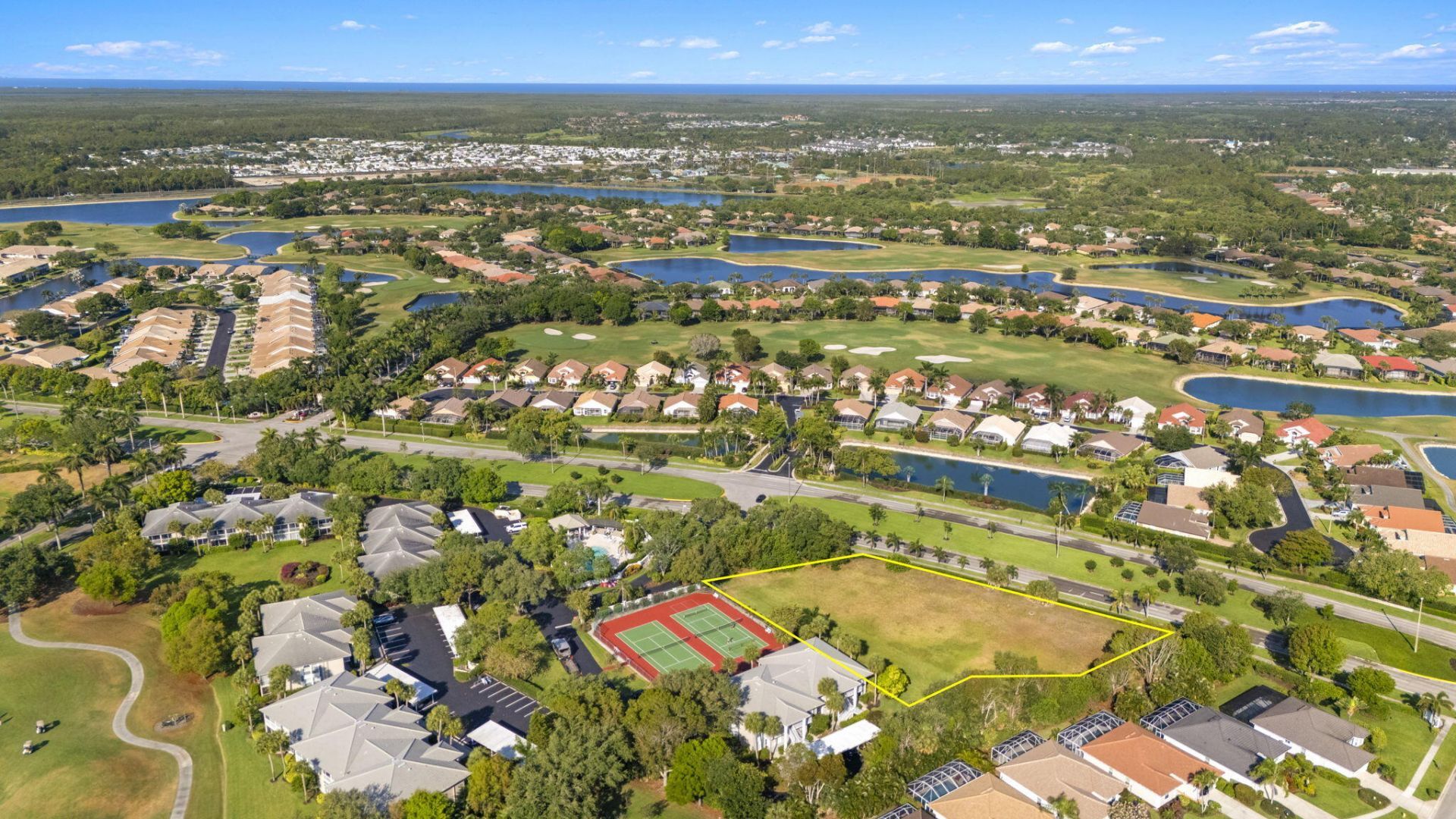 8151 Twelve Oaks Circle, Naples, FL 34113 Photo