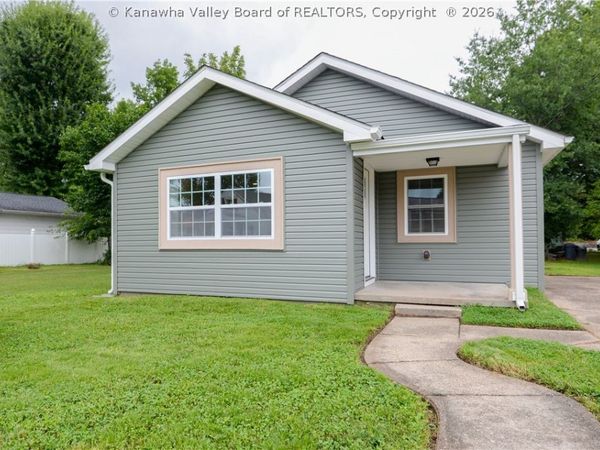 2254 Lincoln Avenue, St Albans, WV 25177