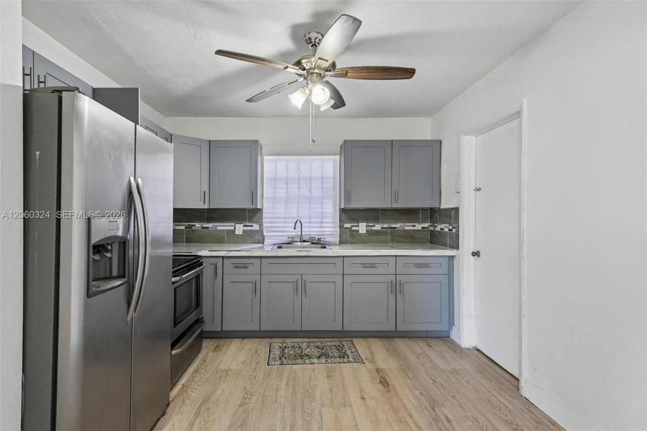 2137 NW 99th Ter, Miami, FL 33147 Photo