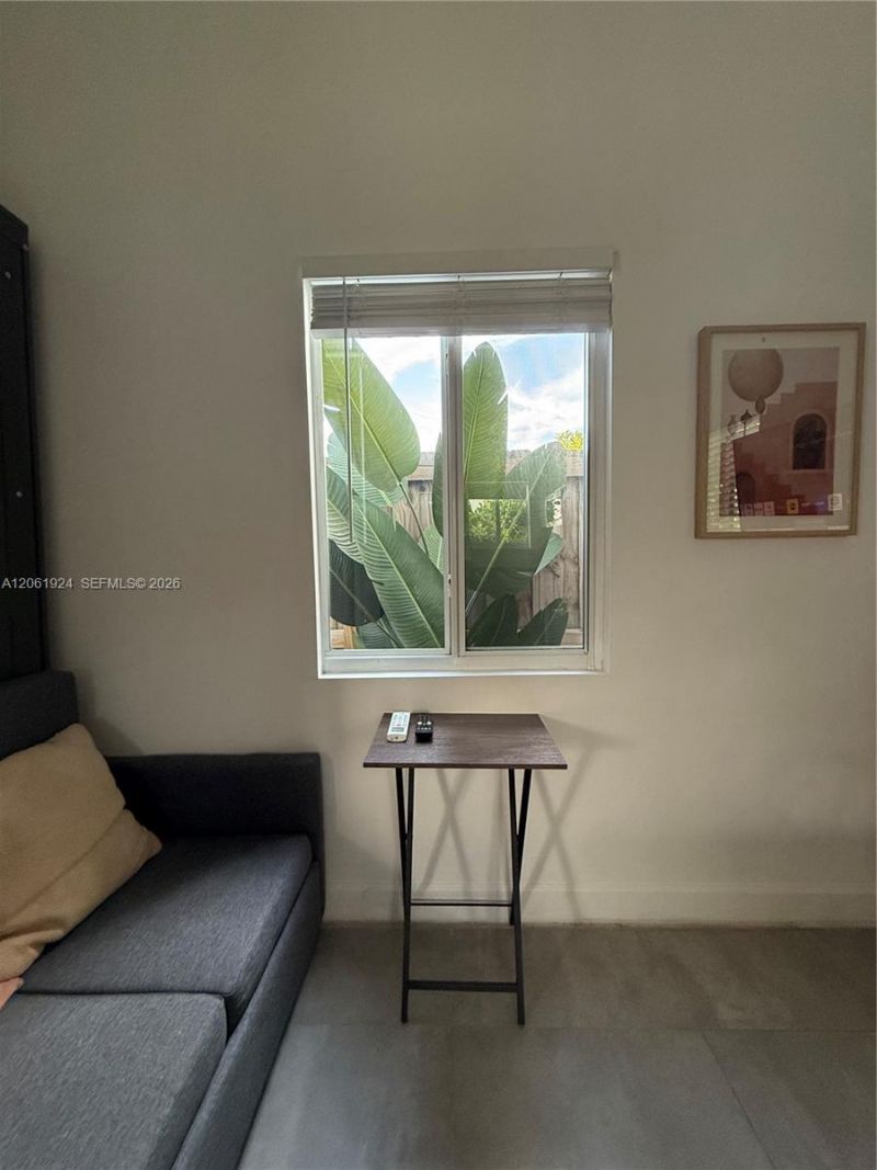 2230 NW 6th St, Unit C, Miami, FL 33125 Photo