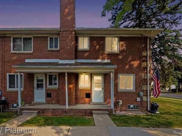 114 CROCKER Boulevard , Mt. Clemens, MI 48043