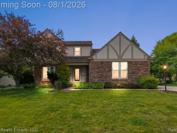 44831 Huntington Drive, Novi, Mi 48375