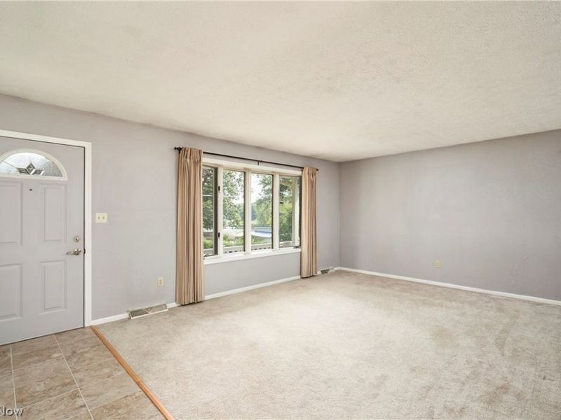 792 Jolson Avenue, Akron, OH 44319 Photo 4