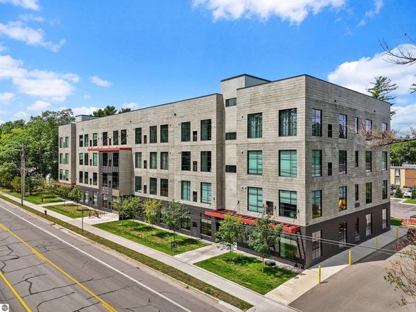 1825 Eighth Street E, Traverse City, MI 49686