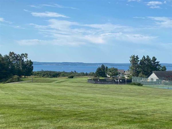 5445 Windigo, Unit 3, Harbor Springs, MI 49740