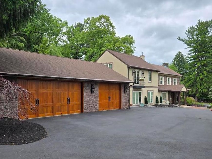 459 Mount Penn Road, Reading, PA 19607 Main Photo