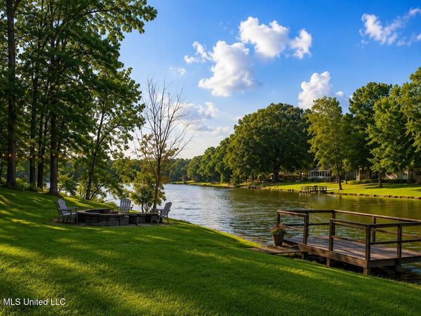 604 White Goose Cove, Hernando, MS 38632