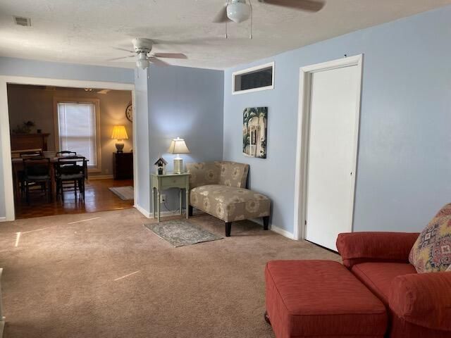 513 E Richardson Avenue Photo 14