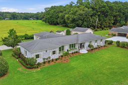 301 Land O Pines Circle photo 4