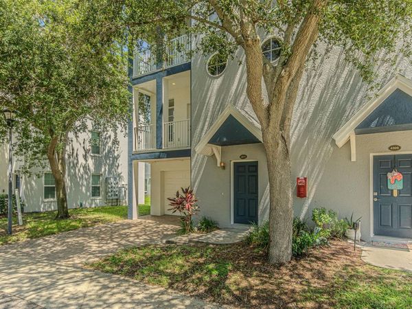 4511 LEGACY PARK DRIVE , TAMPA, FL 33611