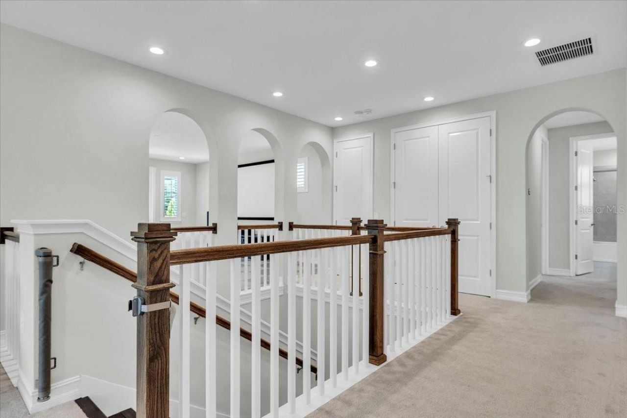 17923 Barn Close Drive, Lutz, FL 33559 Photo