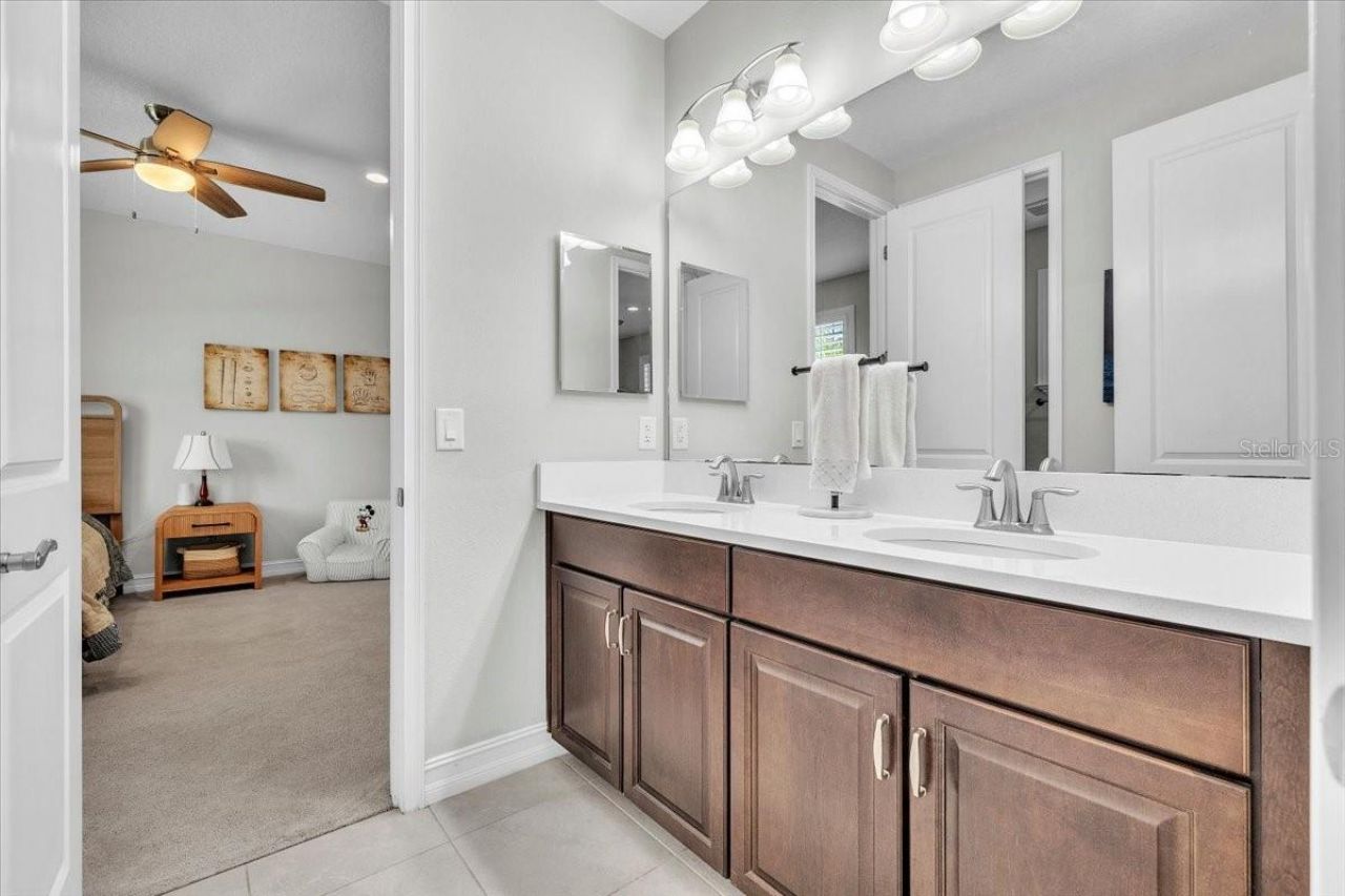 17923 Barn Close Drive, Lutz, FL 33559 Photo