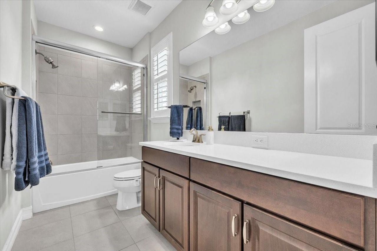 17923 Barn Close Drive, Lutz, FL 33559 Photo