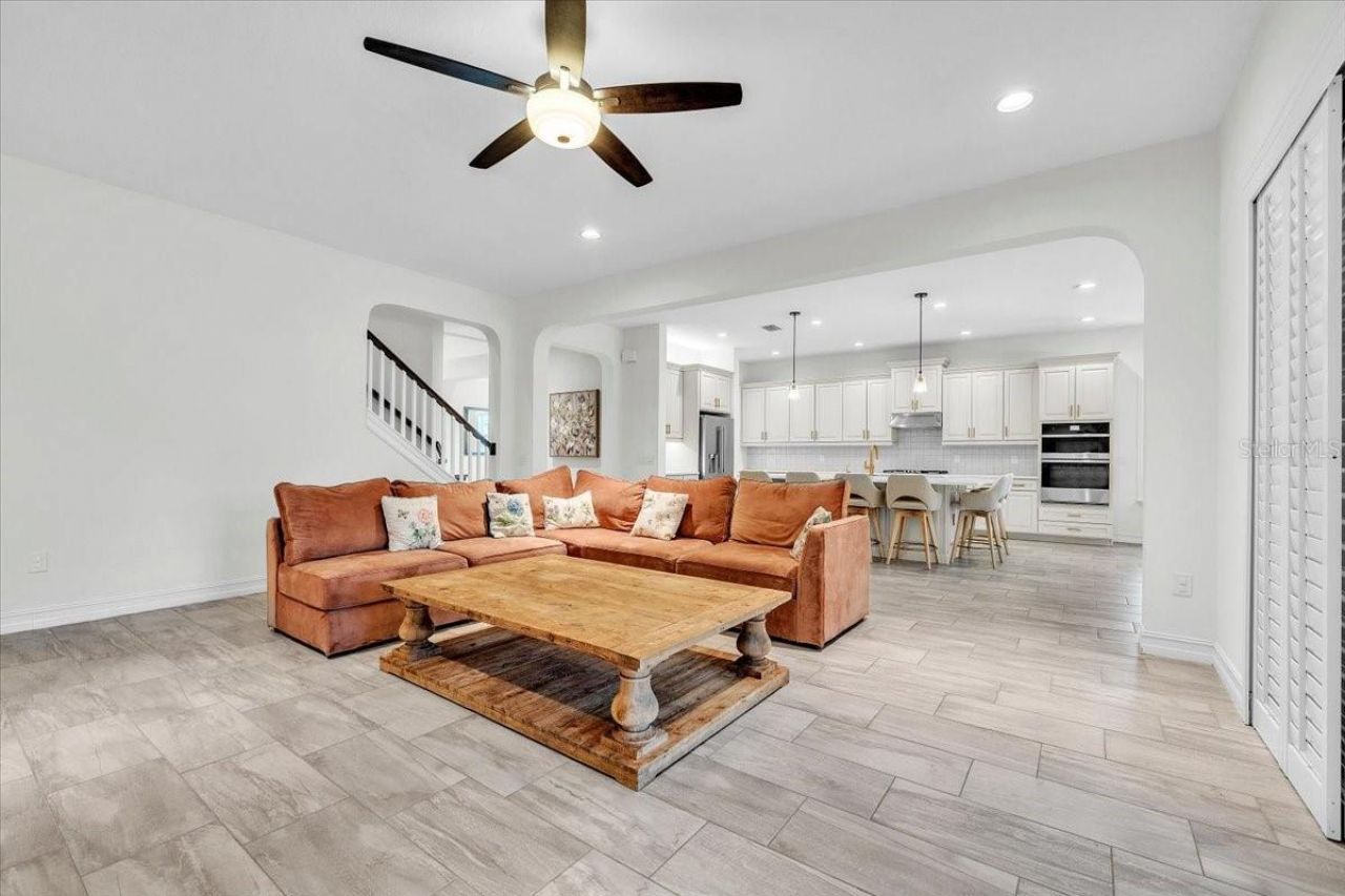 17923 Barn Close Drive, Lutz, FL 33559 Photo