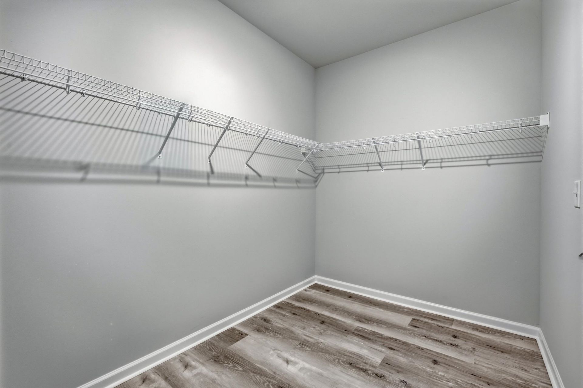 8048 Forest Edge Dr. Photo 12