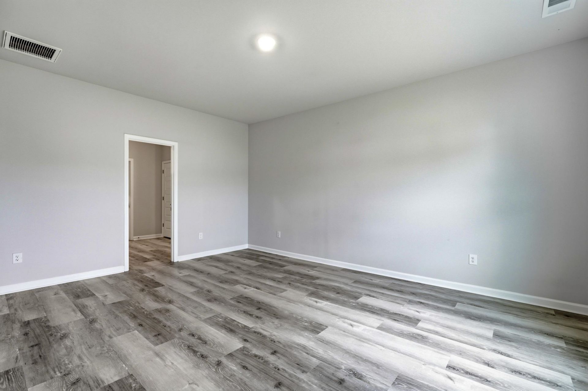 8048 Forest Edge Dr. Photo 13