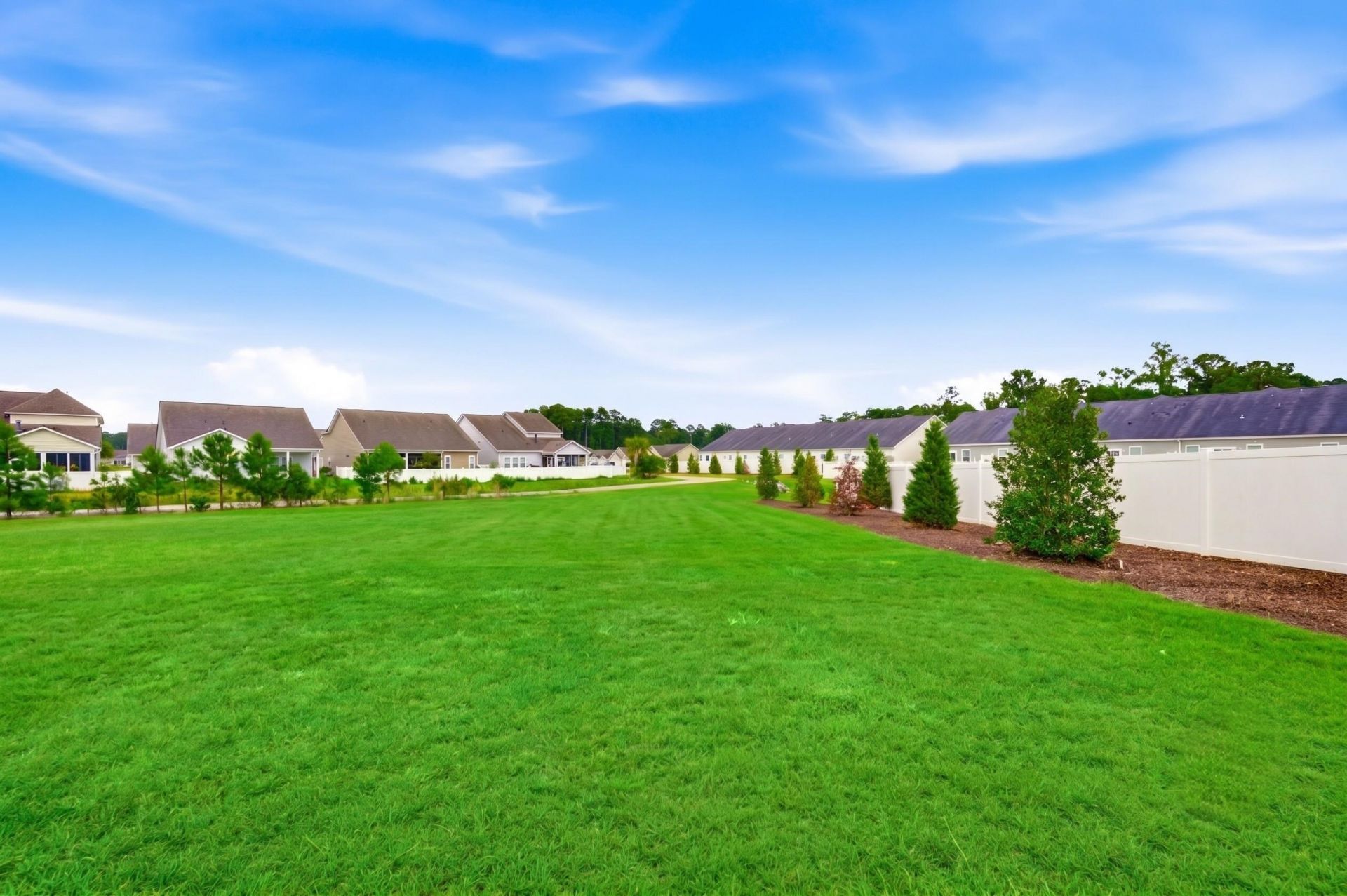 8048 Forest Edge Dr. Photo 25