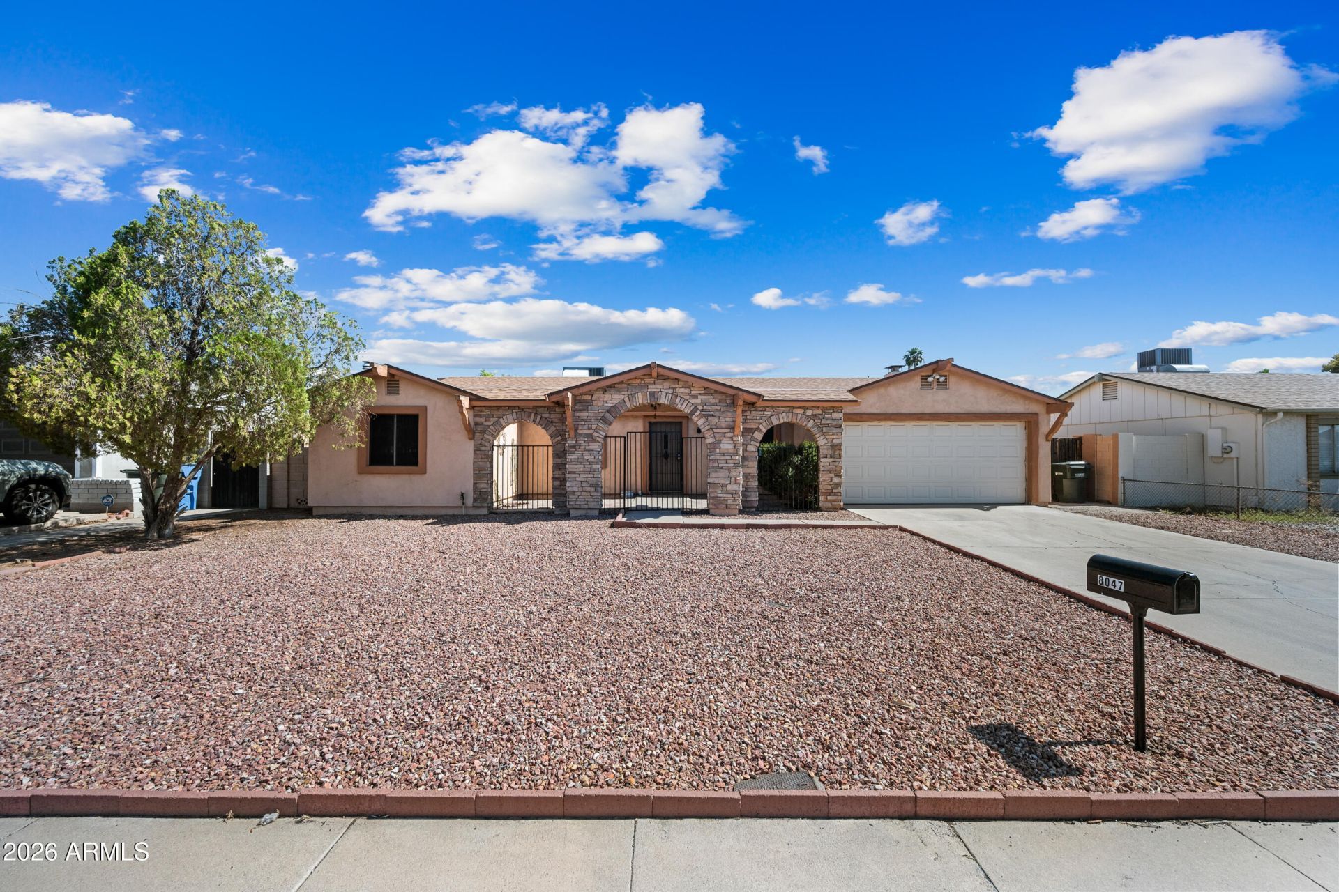 8047 W Meadowbrook Avenue, Phoenix, AZ 85033 Main Photo